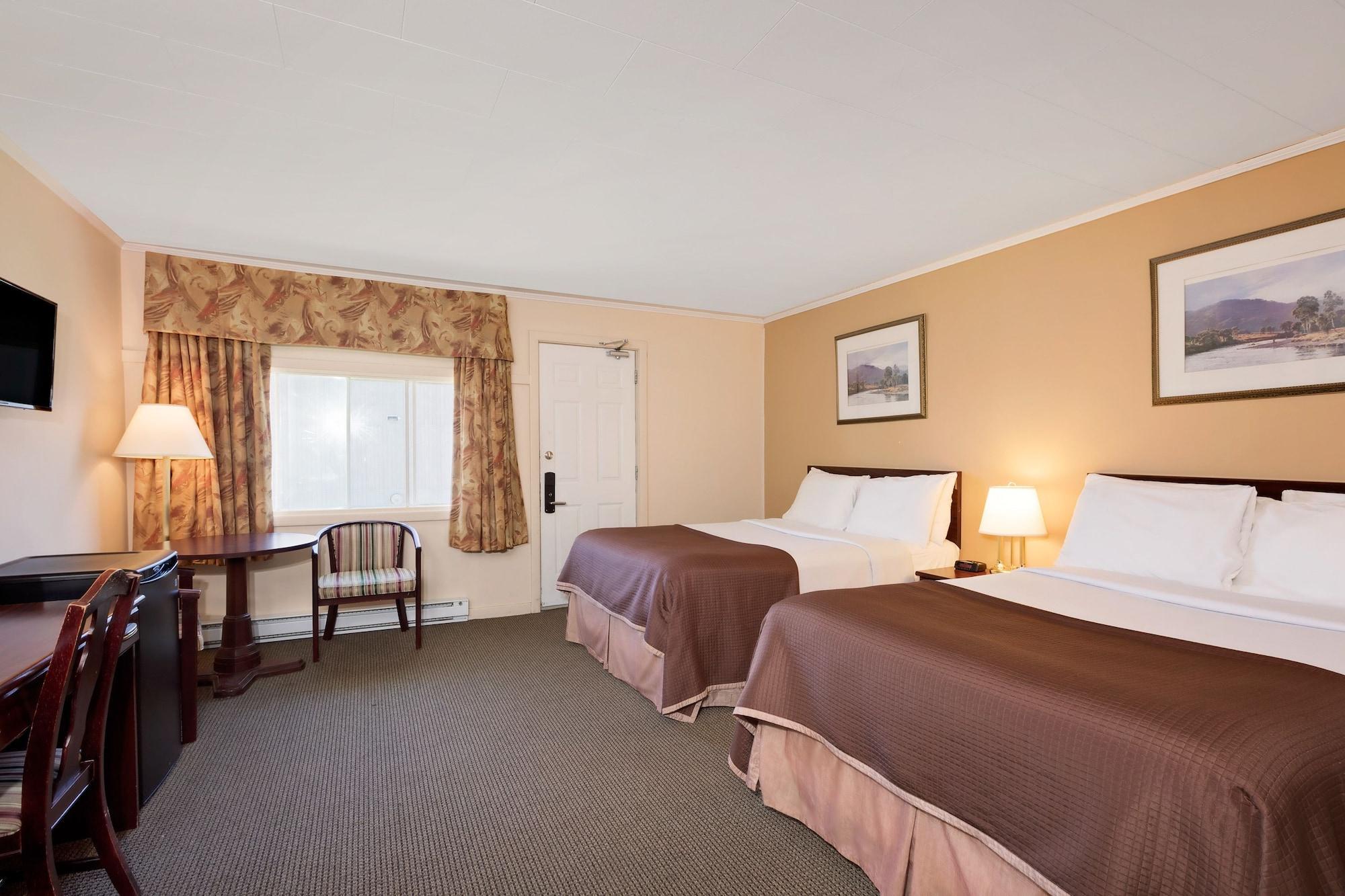 Howard Johnson By Wyndham Woodstock Nb Bagian luar foto
